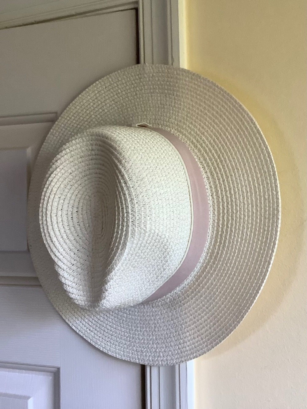 Woven Straw Fedora Hat Unbranded Adjustable Cream With Light Pink Band OS